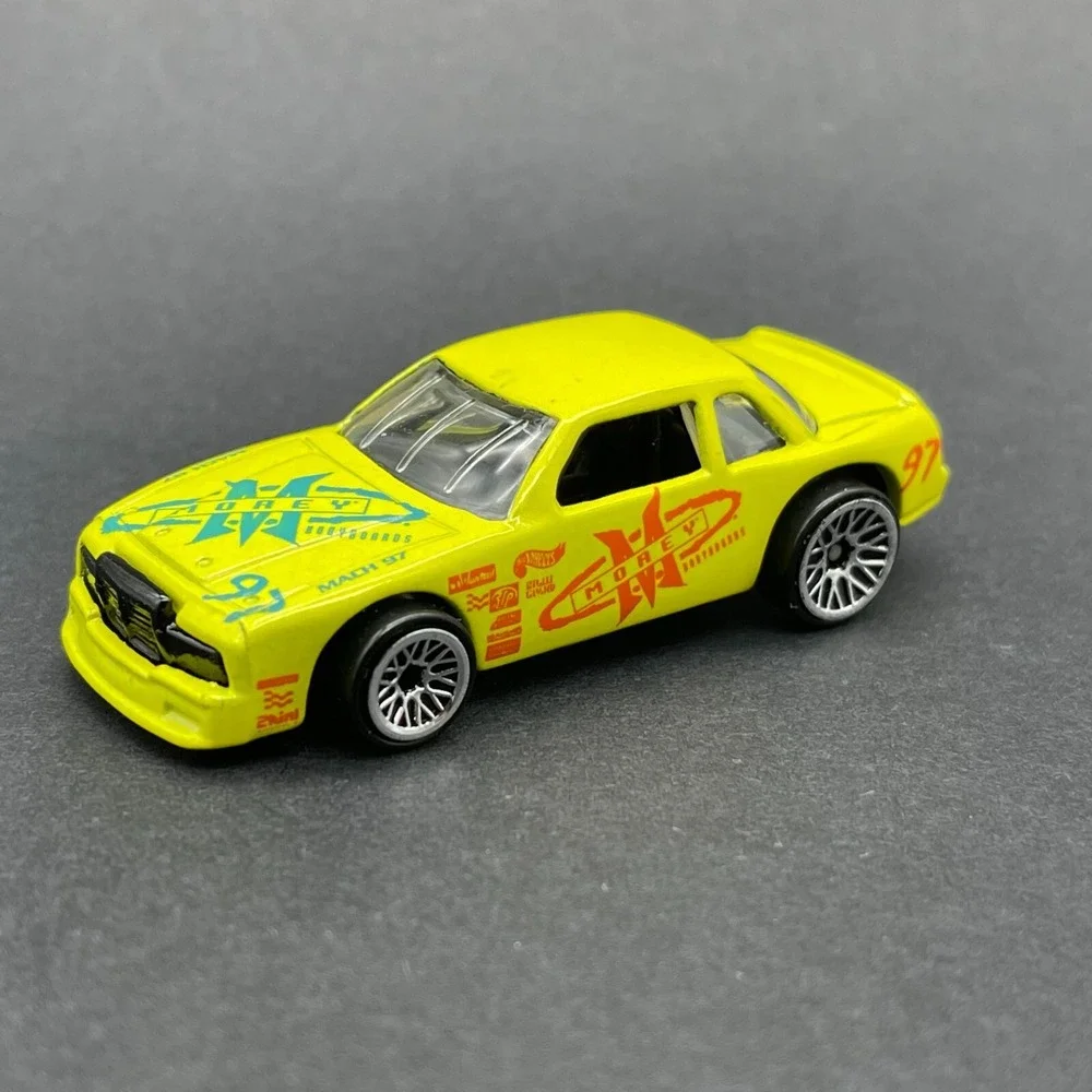 Hot Wheels #97 Morey Buick Stocker Yellow Race‎ Car Diecast 1/64 Scale Loose